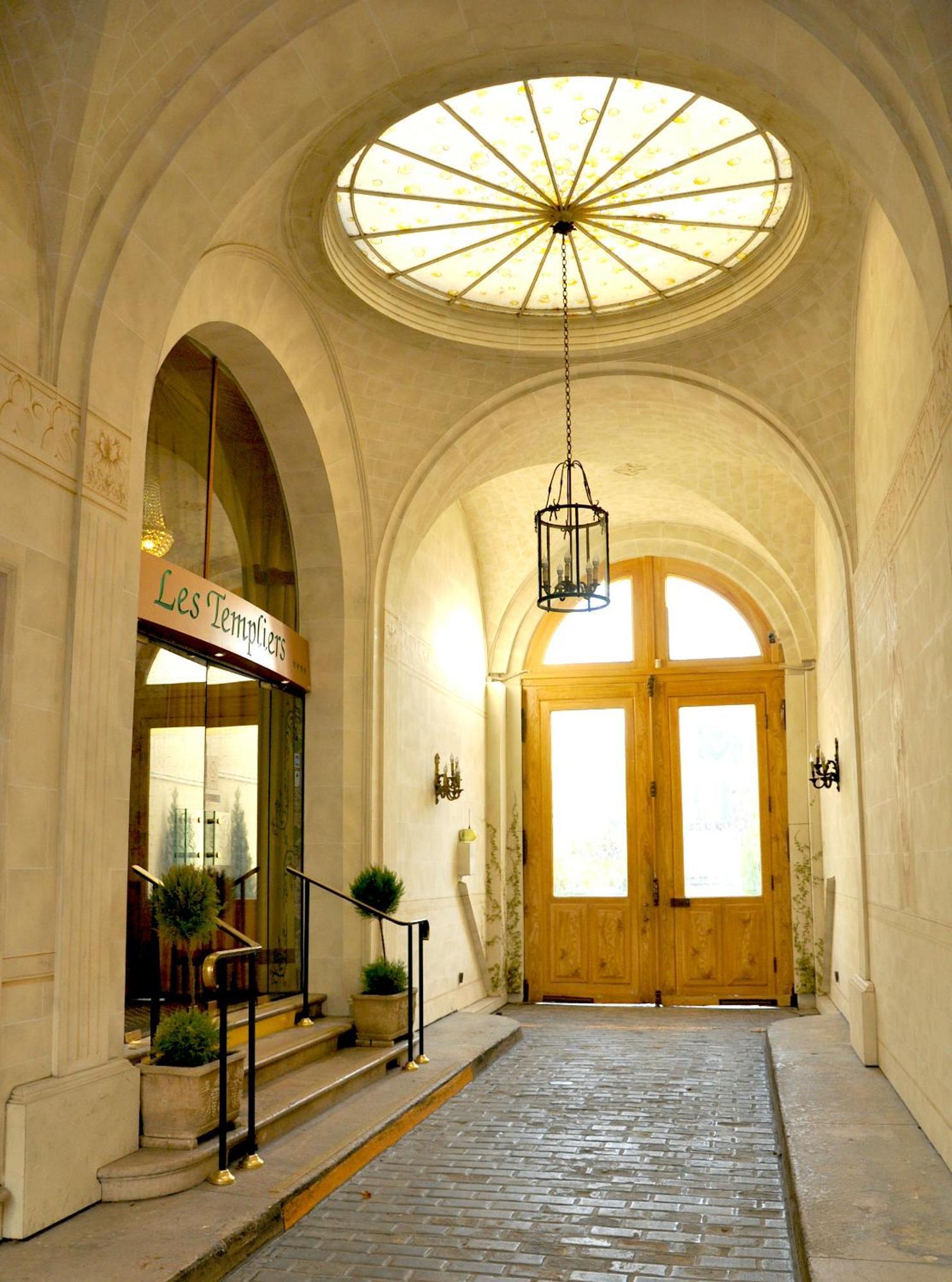 Grand Hôtel Des Templiers Reims Exterior foto